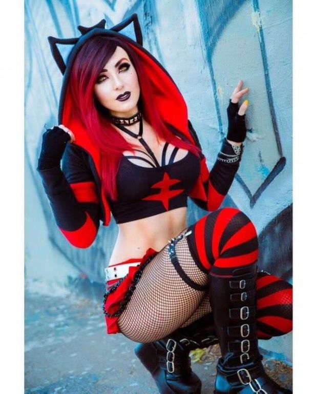Stunning Cosplay Babes Who Mastered Their Craft