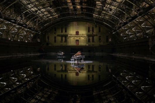Transforming Indoor Space Into A Reflective Lake