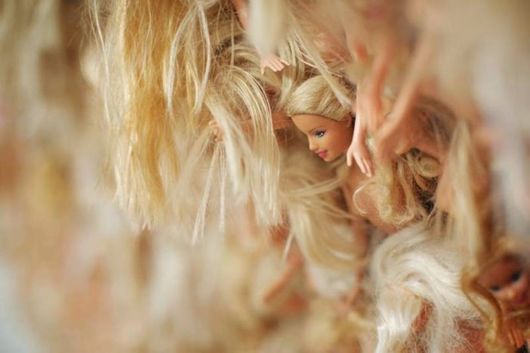 A Massive Wave Made With 3000 Barbie Dolls