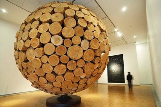 Unusual Wooden Spheres By Lee Jae Hyo