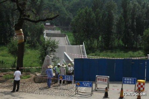 Overloaded Truck Causes Bridge Collapse In China