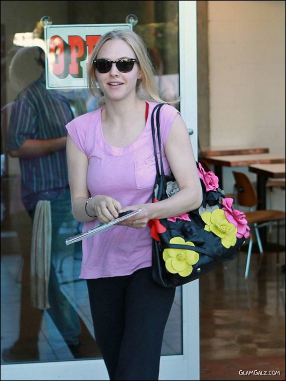 Pretty Amanda Seyfried Prancing Around