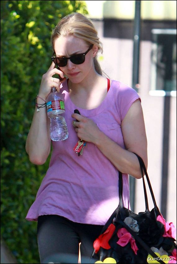 Pretty Amanda Seyfried Prancing Around