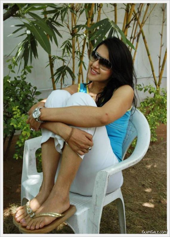 South Indian Actress Sakshi Sivanand