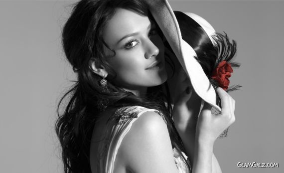 Click to Enlarge - Hilary Duff Wallpapers
