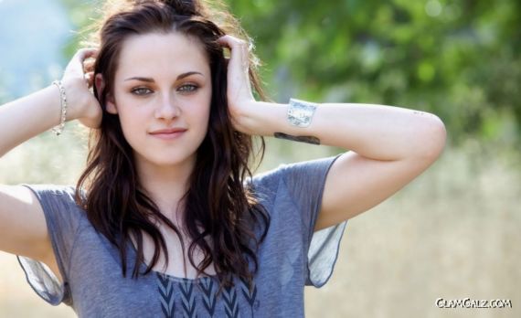 Click to Enlarge - Lovely Kristen Stewart Wallpapers