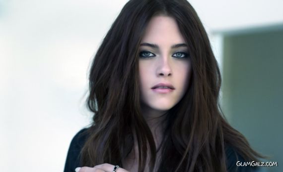 Click to Enlarge - Lovely Kristen Stewart Wallpapers