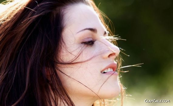 Click to Enlarge - Lovely Kristen Stewart Wallpapers