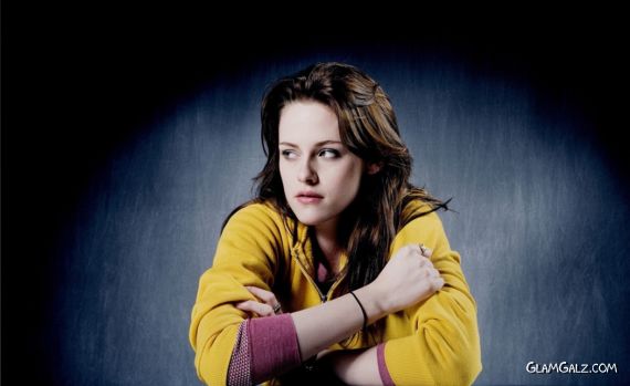 Click to Enlarge - Lovely Kristen Stewart Wallpapers