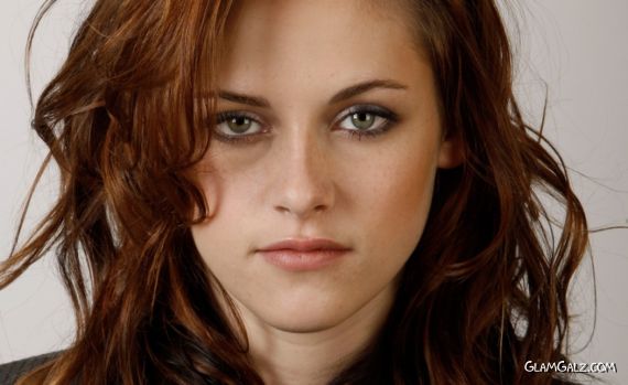 Click to Enlarge - Lovely Kristen Stewart Wallpapers