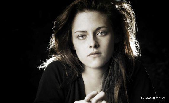 Click to Enlarge - Lovely Kristen Stewart Wallpapers