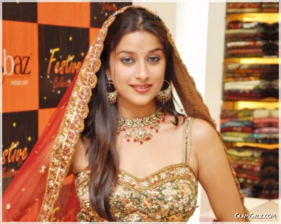 Click to Enlarge - Beautiful Madhurima Banerjee Wallpapers